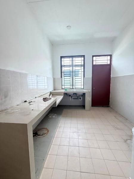 1-storey Terraced House for Sale in Johor Bahru (Johor) - Kim Hon - Kitchen - PropertyGuru.com.my