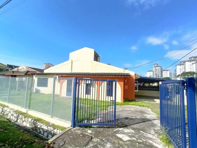 Rumah Teres 1-Tingkat untuk Dijual di Ampang Jaya (Ampang) - Shaziery Iskandar - Exterior - PropertyGuru.com.my