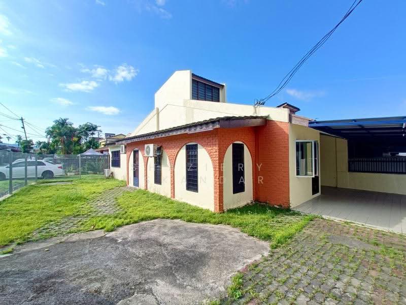 Rumah Teres 1-Tingkat untuk Dijual di Ampang Jaya (Ampang) - Shaziery Iskandar - Exterior - PropertyGuru.com.my