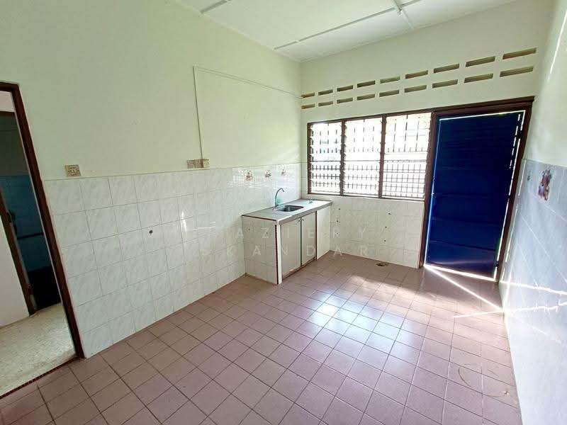Rumah Teres 1-Tingkat untuk Dijual di Ampang Jaya (Ampang) - Shaziery Iskandar - Kitchen - PropertyGuru.com.my