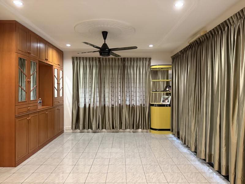 Bungalow House untuk Dijual di Taman Chateau (Ipoh) - Jodie Kuan - Dining Area - PropertyGuru.com.my