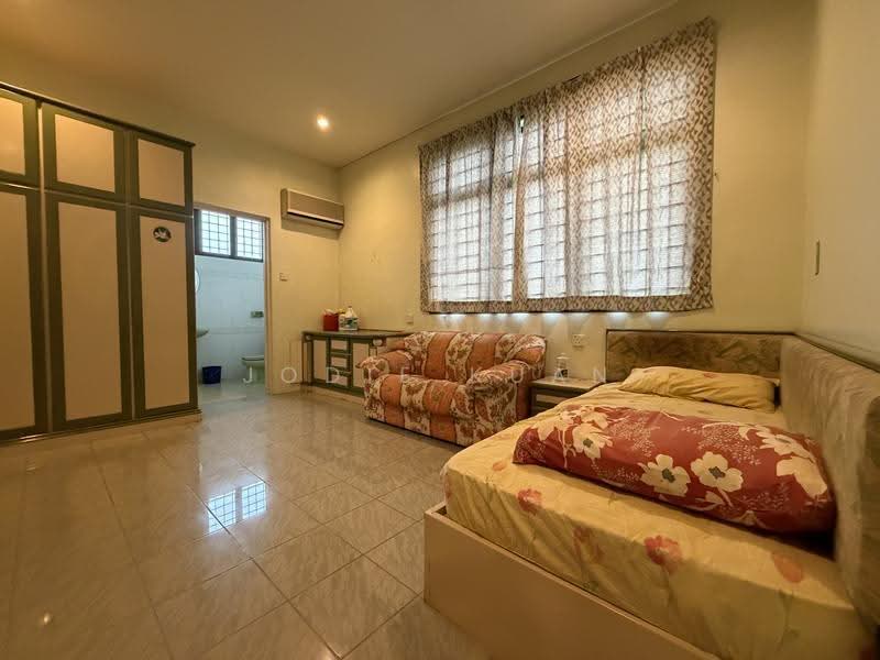 Bungalow House untuk Dijual di Taman Chateau (Ipoh) - Jodie Kuan - Bedroom 2 - PropertyGuru.com.my
