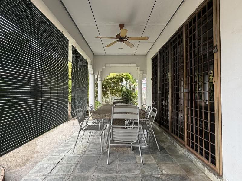 Bungalow House untuk Dijual di Taman Chateau (Ipoh) - Jodie Kuan - Terrace - PropertyGuru.com.my