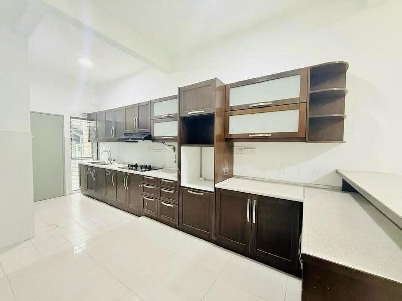 2-storey Terraced House for Rent in Sering Ukay (Ampang) - Hasniza Ibrahim - Kitchen - PropertyGuru.com.my