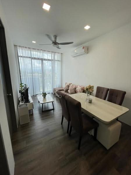 Pangsapuri untuk Dijual di HK Square Apartment - Jeno Tan - Living Room - PropertyGuru.com.my