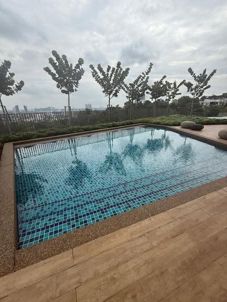 Pangsapuri untuk Disewa di Mutiara Hilltop - Sky Wong - Pool - PropertyGuru.com.my