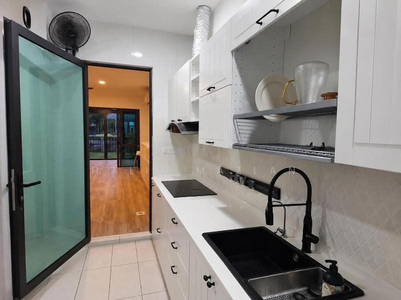 Rumah Berkembar untuk Disewa di Lepironia Gardens (Cyberjaya) - Halim Mazlan - Kitchen - PropertyGuru.com.my