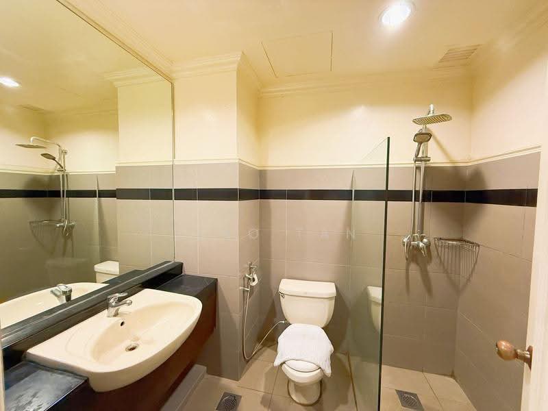 Condominium for Sale at Ariva Gateway - Jeno Tan - Bathroom - PropertyGuru.com.my