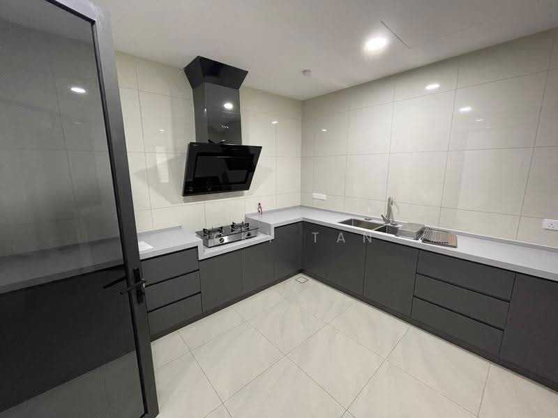 Service Residence for Sale at Park Regent @Desa Park City - Vicky Tan - Kitchen - PropertyGuru.com.my