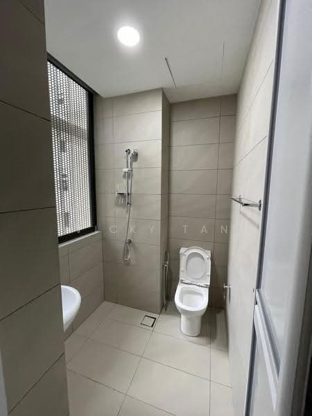 Service Residence for Sale at Park Regent @Desa Park City - Vicky Tan - Bathroom - PropertyGuru.com.my