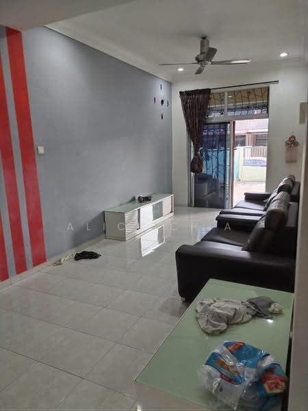 1-storey Terraced House for Rent in Bukit Indah (Iskandar Puteri (Nusajaya)) - Alice Chia - Living Room - PropertyGuru.com.my
