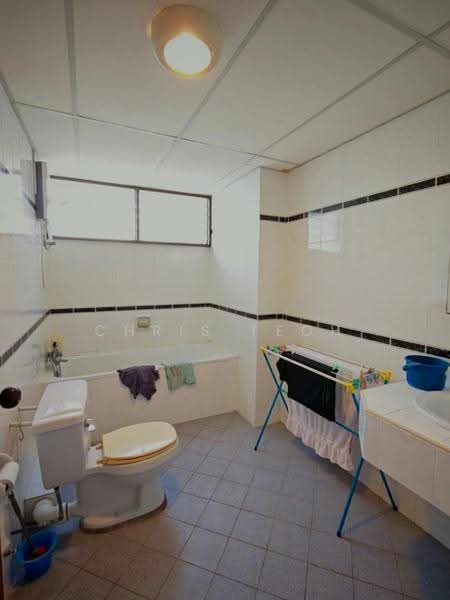 Condominium for Sale at Twin Towers - Chris Teoh - Bathroom - PropertyGuru.com.my