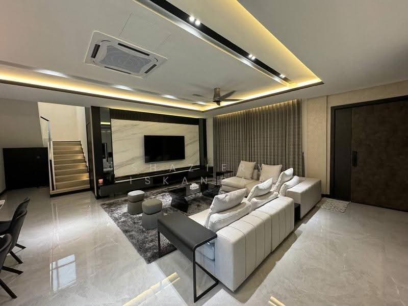 Bungalow House untuk Dijual di Kampung Melayu Ampang (Ampang) - Shaziery Iskandar - Living Room - PropertyGuru.com.my