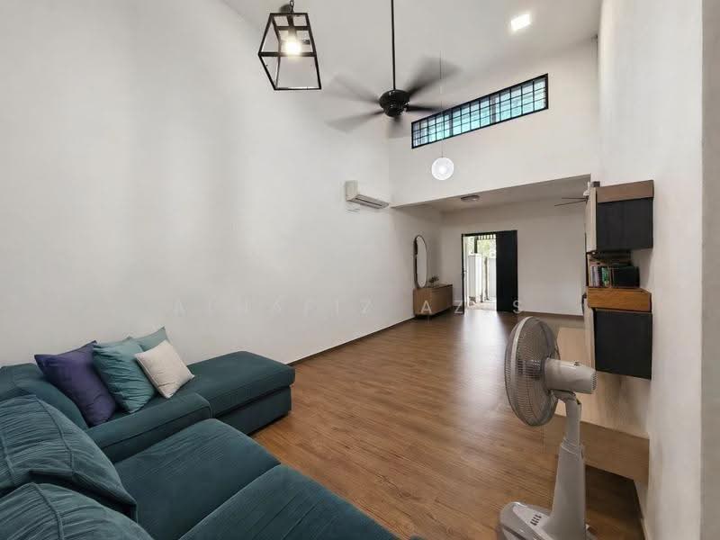 Rumah Teres 1-Tingkat untuk Dijual di Taman Lagenda Putra (Kulai) - ALHAFIZ AZIS - Living Room - PropertyGuru.com.my