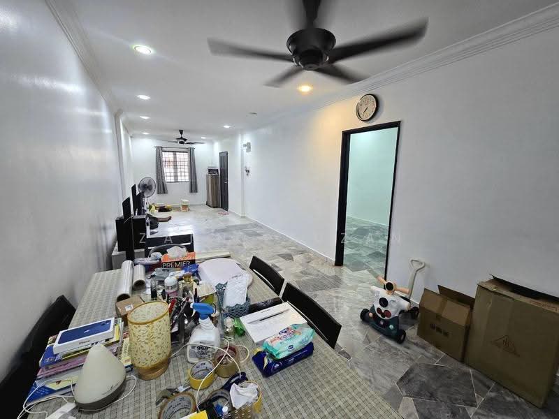 Rumah Teres 1-Tingkat untuk Dijual di Bandar Sungai Buaya (Serendah) - Zann Fauzan - Living Room - PropertyGuru.com.my