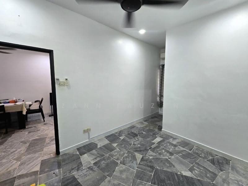 Rumah Teres 1-Tingkat untuk Dijual di Bandar Sungai Buaya (Serendah) - Zann Fauzan - Interior - PropertyGuru.com.my