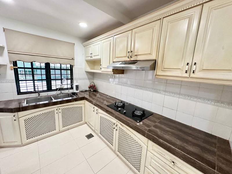 2-storey Terraced House for Sale in Bukit Indah (Ampang) - Shaziery Iskandar - Kitchen - PropertyGuru.com.my