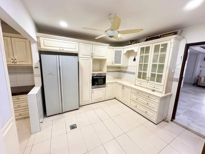 2-storey Terraced House for Sale in Bukit Indah (Ampang) - Shaziery Iskandar - Kitchen - PropertyGuru.com.my