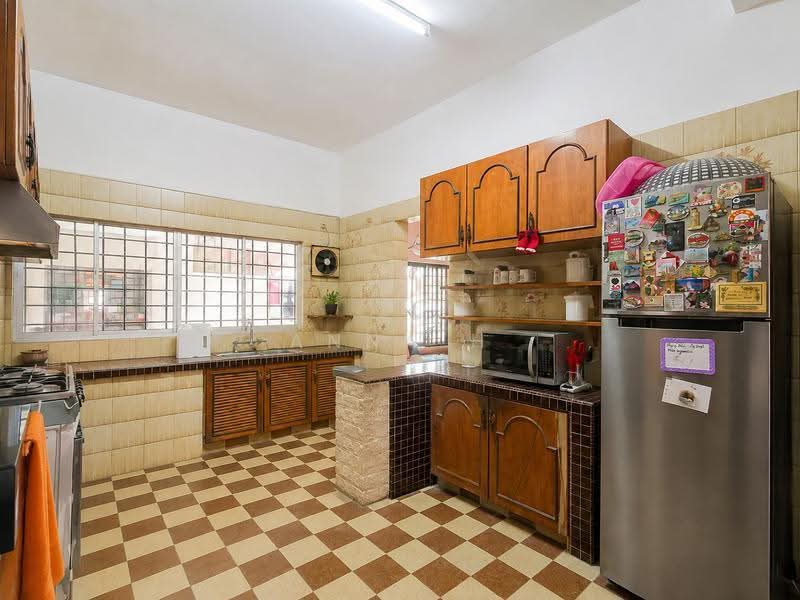 Bungalow House untuk Dijual di Ampang Jaya (Ampang) - Anna H - Kitchen - PropertyGuru.com.my