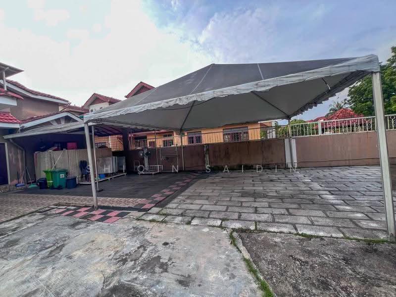 Rumah Teres 2-Tingkat untuk Dijual di Alam Damai (Cheras) - Shiqin Saidin - Exterior - PropertyGuru.com.my