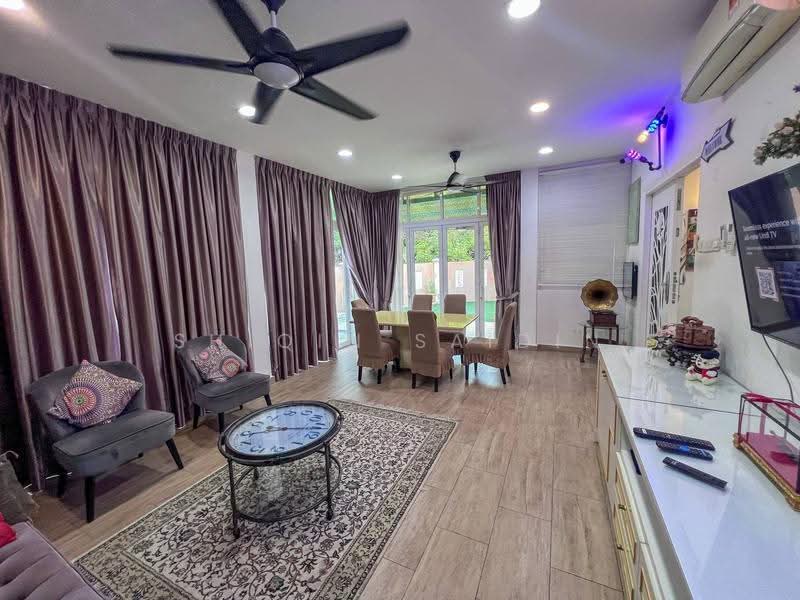 Rumah Teres 2-Tingkat untuk Dijual di Alam Damai (Cheras) - Shiqin Saidin - Living Room - PropertyGuru.com.my