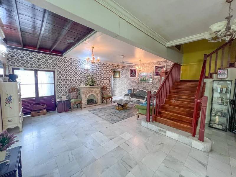 Rumah Teres 2-Tingkat untuk Dijual di Alam Damai (Cheras) - Shiqin Saidin - Living Room - PropertyGuru.com.my