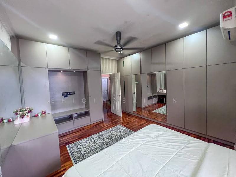 Rumah Teres 2-Tingkat untuk Dijual di Alam Damai (Cheras) - Shiqin Saidin - Bedroom - PropertyGuru.com.my