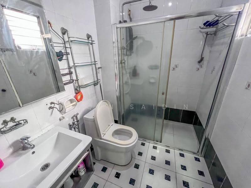 Rumah Teres 2-Tingkat untuk Dijual di Alam Damai (Cheras) - Shiqin Saidin - Bathroom - PropertyGuru.com.my