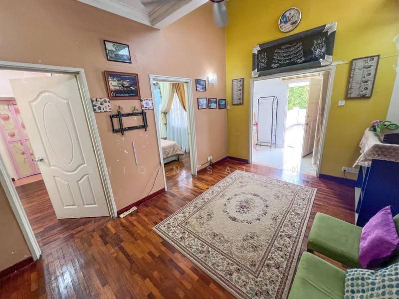 Rumah Teres 2-Tingkat untuk Dijual di Alam Damai (Cheras) - Shiqin Saidin - Living Room - PropertyGuru.com.my