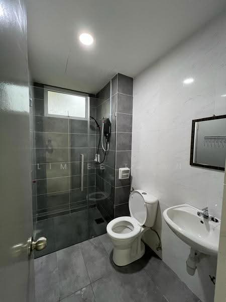 Condominium for Sale at Imperial Hatamas - Lim Ee Thian - Bathroom - PropertyGuru.com.my