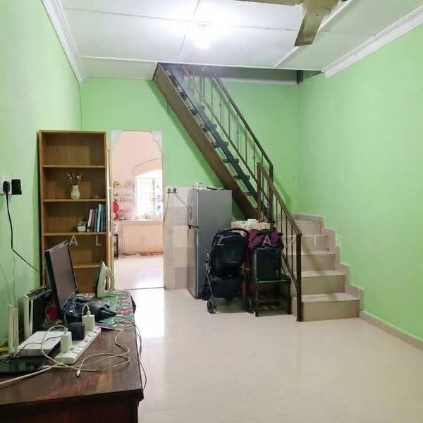 1-storey Terraced House for Sale in Taman Sri Damai (Rengit) - ALHAFIZ AZIS - Interior - PropertyGuru.com.my