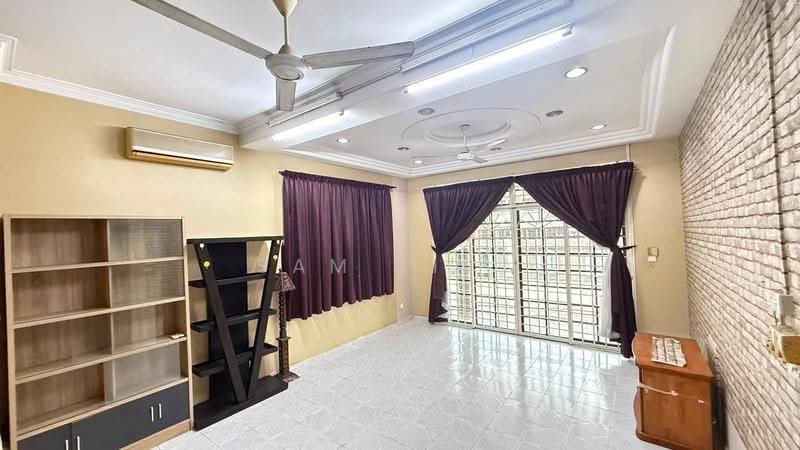 Bungalow House for Rent in Johor Bahru (Johor) - Sam Liew - Living Room - PropertyGuru.com.my