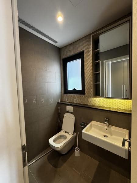 Kediaman Servis untuk Dijual di Lucentia Residences - Jasmine Teo - Bathroom - PropertyGuru.com.my