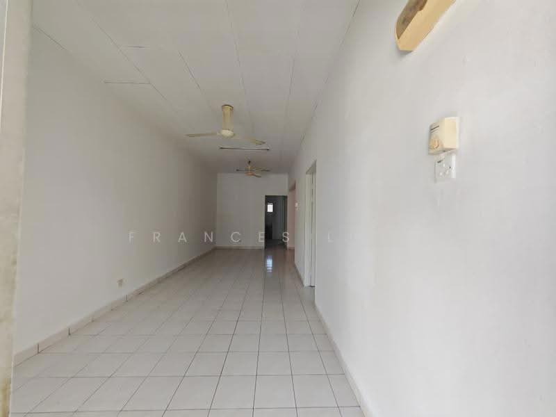 Rumah Teres 1-Tingkat untuk Dijual di Bandar Putra Permai (Seri Kembangan) - Frances Liew - Interior - PropertyGuru.com.my