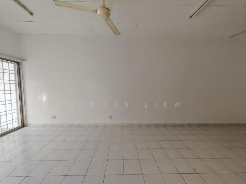 Rumah Teres 1-Tingkat untuk Dijual di Bandar Putra Permai (Seri Kembangan) - Frances Liew - Interior - PropertyGuru.com.my