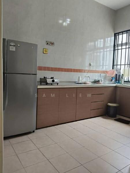 2-storey Terraced House for Rent in Johor Bahru (Johor) - Sam Liew - Kitchen - PropertyGuru.com.my