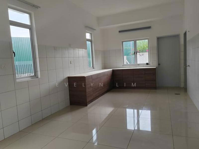 2-storey Terraced House for Sale in Bandar Rimbayu (Telok Panglima Garang) - Evelyn Lim - Kitchen - PropertyGuru.com.my