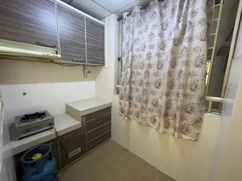 Kondominium untuk Dijual di Platinum Lake PV 12 - Oscar Tan - Kitchen - PropertyGuru.com.my