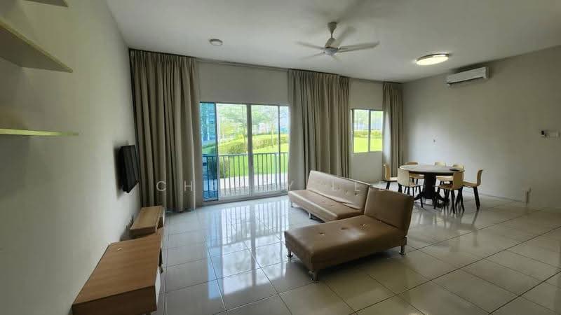 Pangsapuri untuk Dijual di Liberty Grove - Cherry Lee - Living Room - PropertyGuru.com.my
