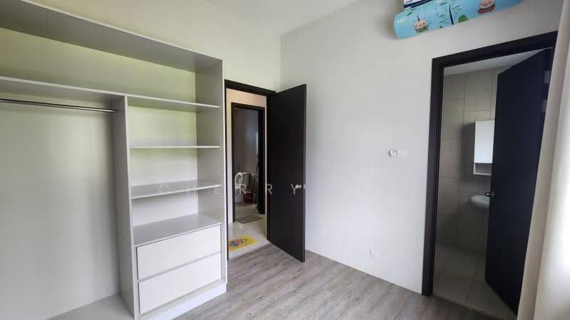 Pangsapuri untuk Dijual di Liberty Grove - Cherry Lee - Bedroom - PropertyGuru.com.my