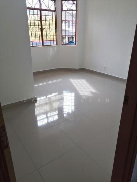 2-storey Terraced House for Sale in Bukit Sentosa (Rawang) - Zann Fauzan - Interior - PropertyGuru.com.my