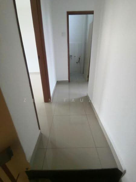 2-storey Terraced House for Sale in Bukit Sentosa (Rawang) - Zann Fauzan - Corridor - PropertyGuru.com.my