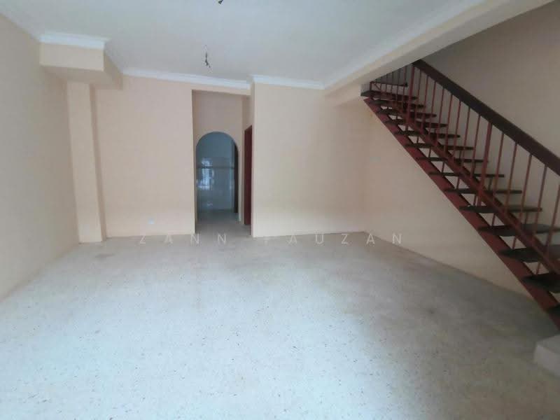 2-storey Terraced House for Sale in Bukit Sentosa (Rawang) - Zann Fauzan - Interior - PropertyGuru.com.my