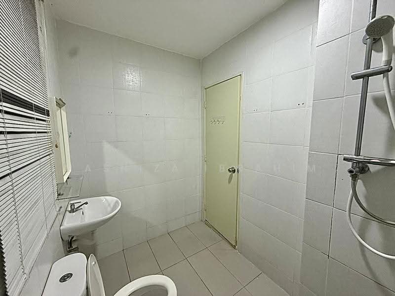 Condominium for Rent at Serin Residency - Hasniza - Bathroom - PropertyGuru.com.my