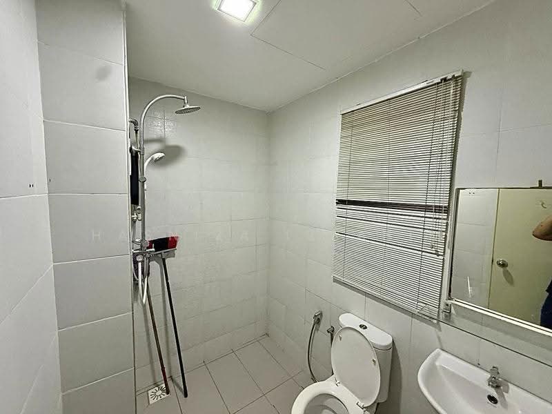 Condominium for Rent at Serin Residency - Hasniza - Bathroom - PropertyGuru.com.my