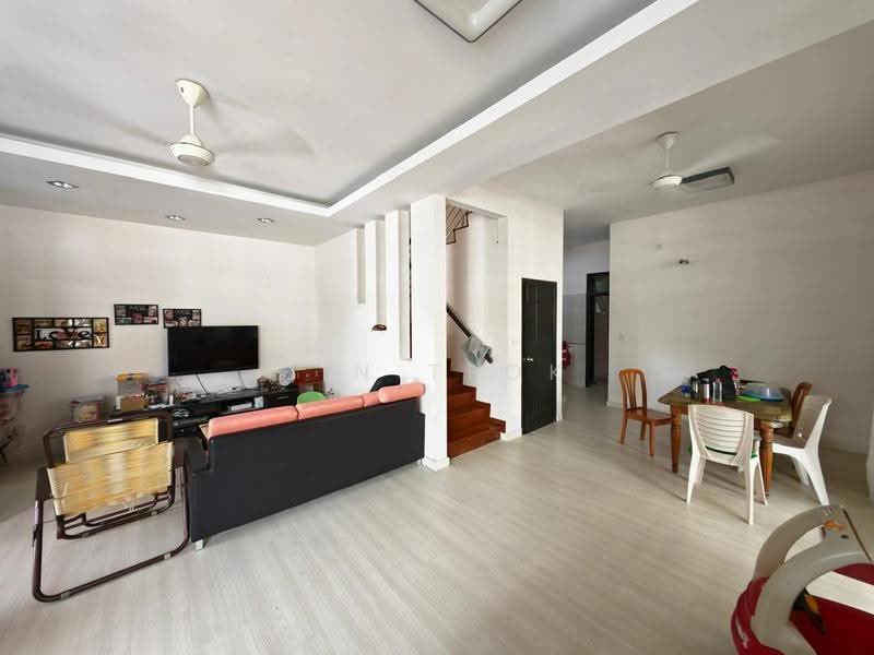 Cluster House for Sale in Bukit Indah 2 (Iskandar Puteri (Nusajaya)) - Jin Teok - Living Room - PropertyGuru.com.my