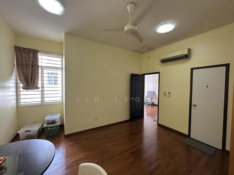 Cluster House for Sale in Bukit Indah 2 (Iskandar Puteri (Nusajaya)) - Jin Teok - Living Room - PropertyGuru.com.my