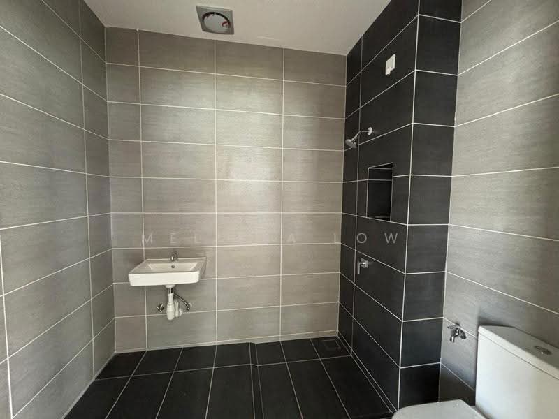 2-storey Terraced House for Rent in Taman Laman Permata (Johor Bahru) - Melissa Low - Bathroom - PropertyGuru.com.my
