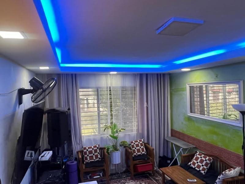Rumah Flat untuk Dijual di Gugusan Seroja - HL Qua - Living Room - PropertyGuru.com.my
