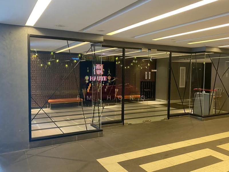Kondominium untuk Dijual di The Haute Gurney - FM Hong - Entrance - PropertyGuru.com.my